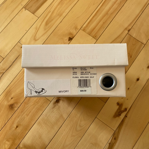 Melissa Sweet wedding shoes - Picture 3 of 3